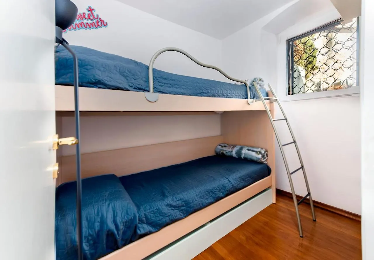 Havana - Apartment With Sea View Rovinj Croatia