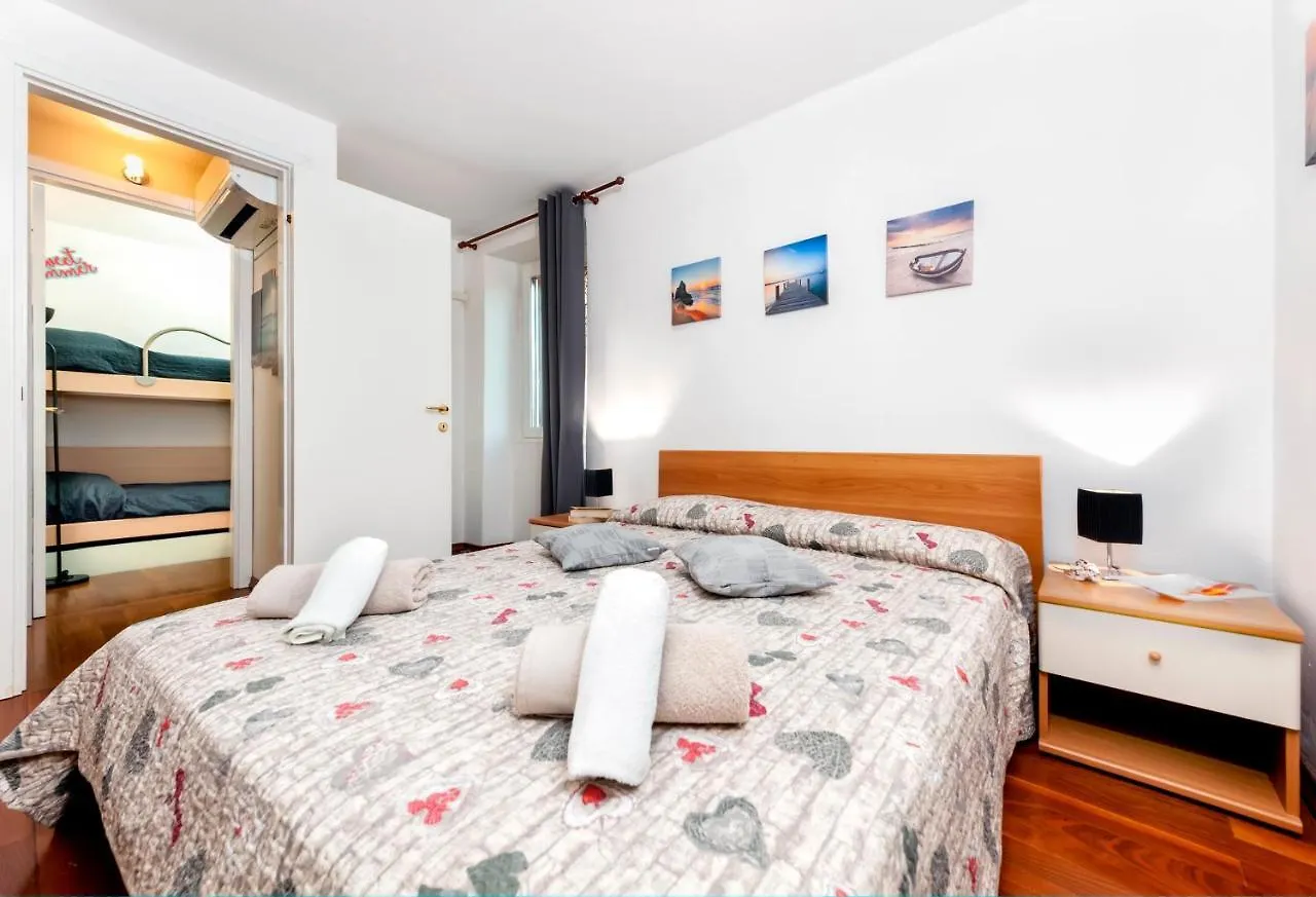 Havana - Apartment With Sea View Rovinj Croatia