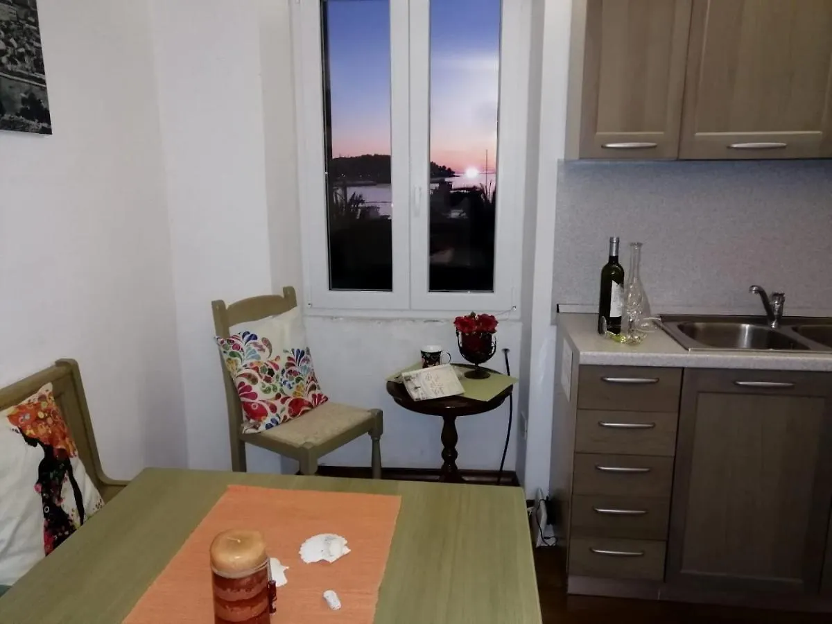 Havana - Apartment With Sea View Rovinj